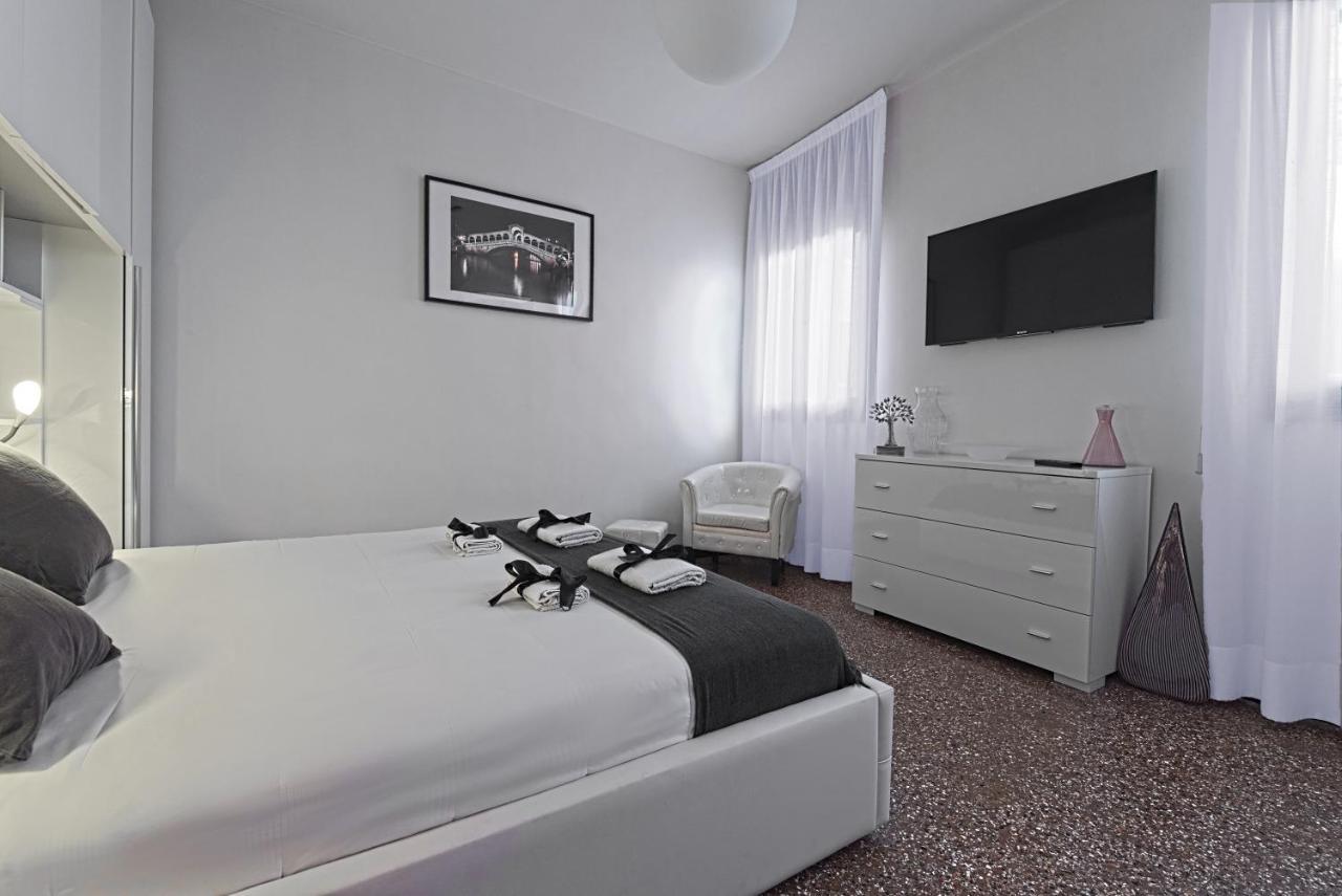Appartamento Ca' Alessandro Venezia Esterno foto