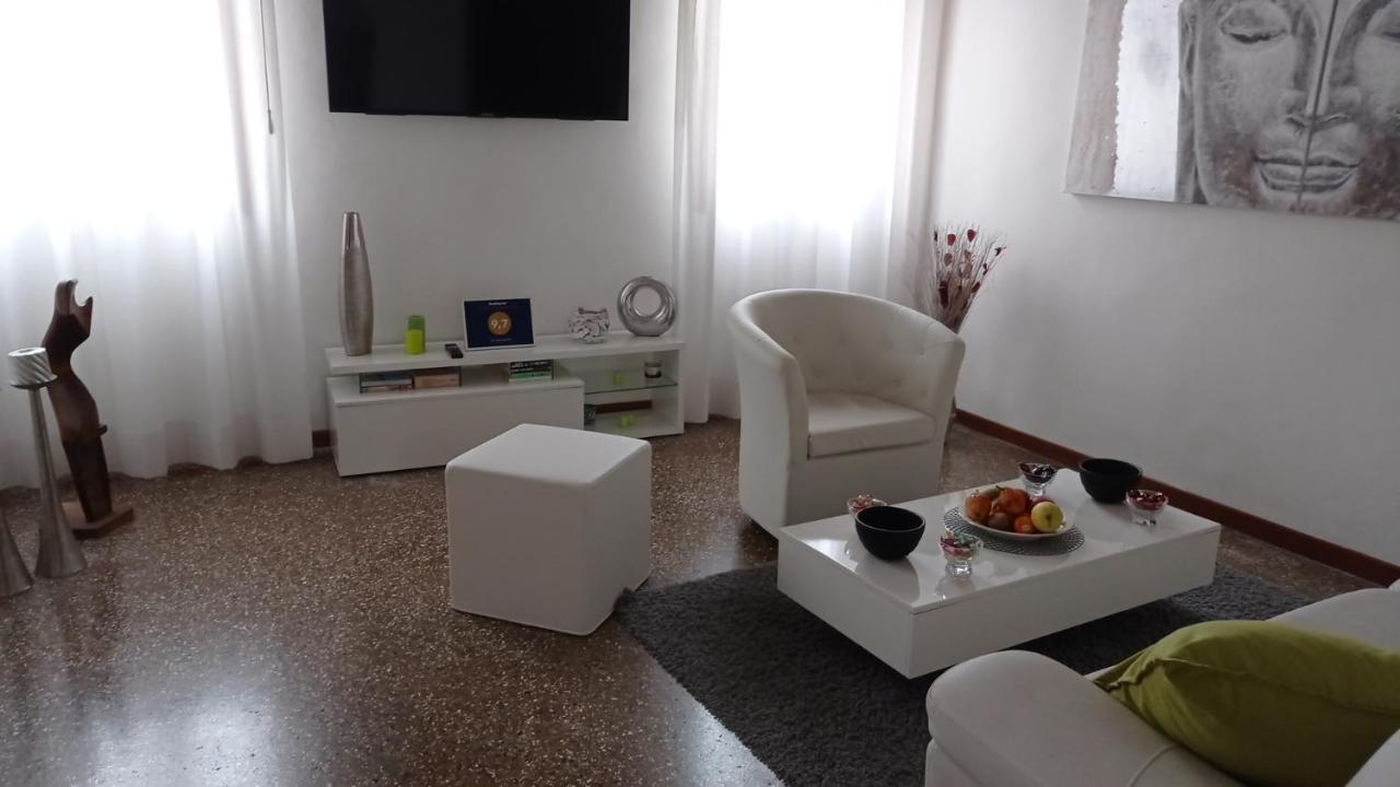 Appartamento Ca' Alessandro Venezia Esterno foto